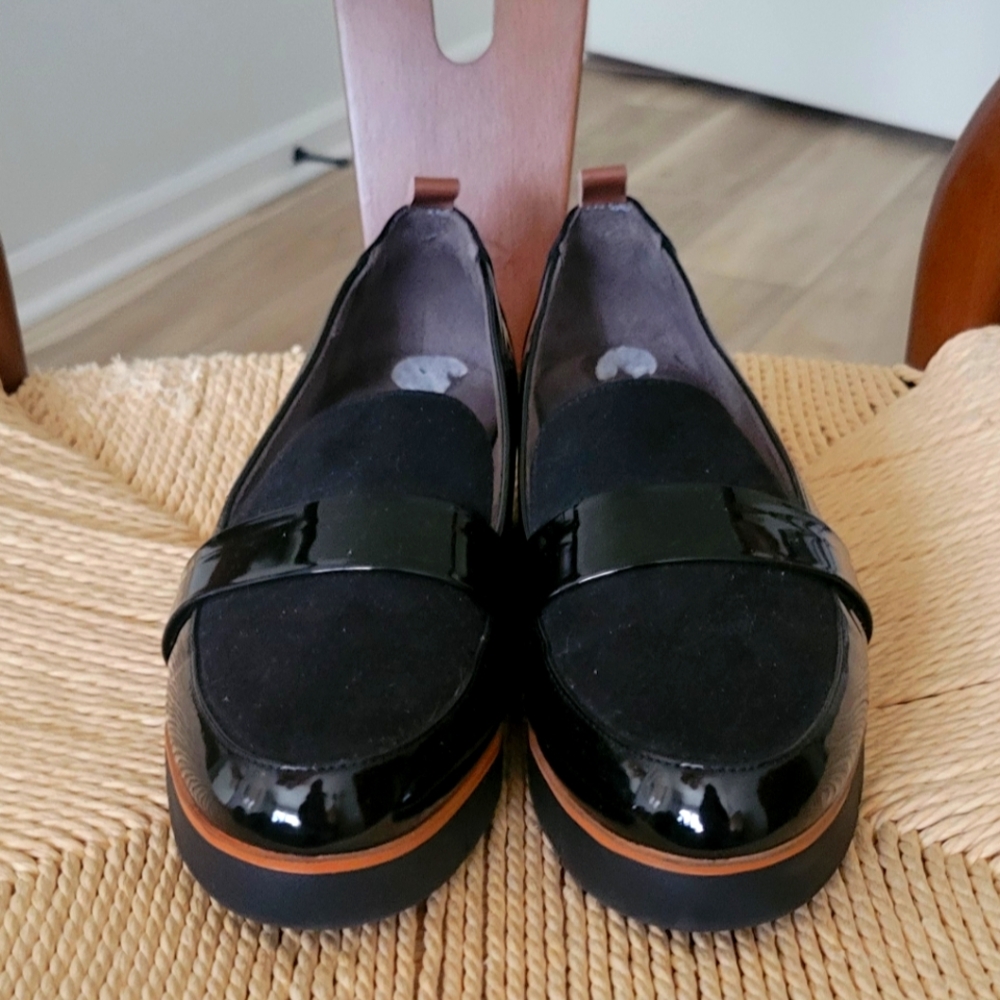 Elegant Black Loafers for Women